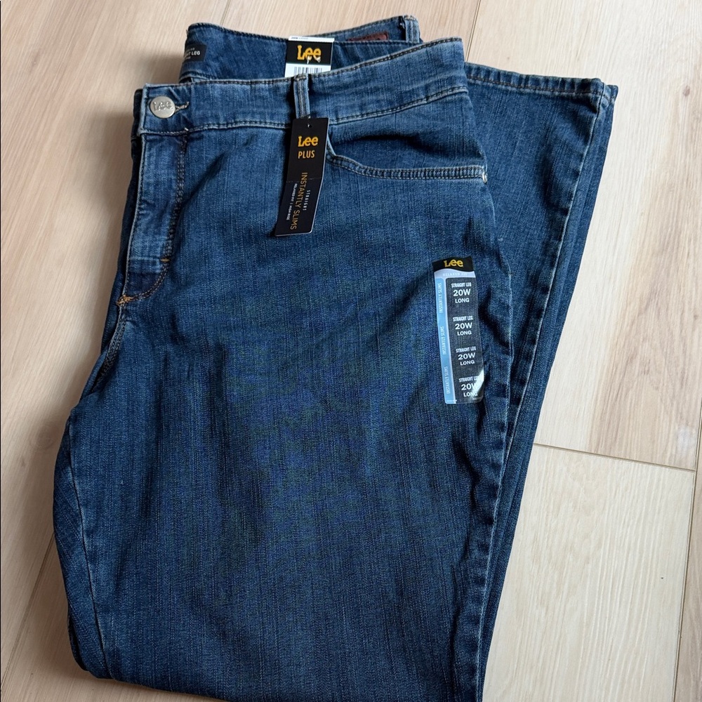 Lee Women's Relaxed Fit Jeans in Dark Blue tall